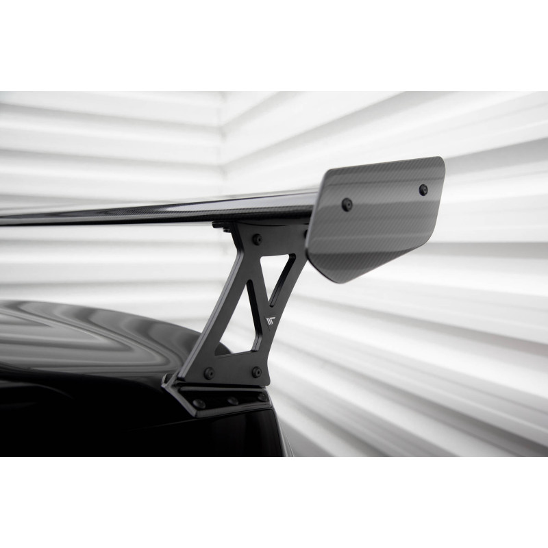 Maxton Carbon Glowing