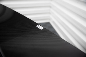 Maxton Carbon Glowing