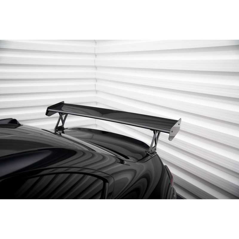 Maxton Carbon Glowing