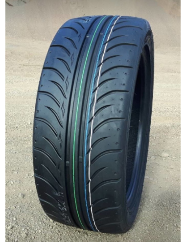 Zestino Acrova 225/45ZR17 Semi Slick